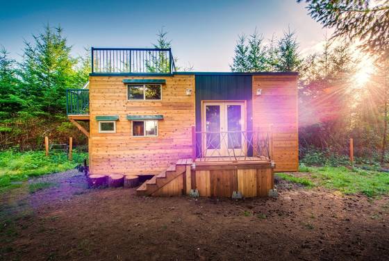 Maison minuscule d'alpiniste avec la plate-forme de dessus de toit le meilleur airbnb minuscule de maisons dans le système de encadrement en acier de mesure légère