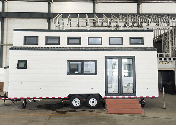 Maisonnette préfabriquée de 2 chambres à vendre | Avec patio et prête à expédier