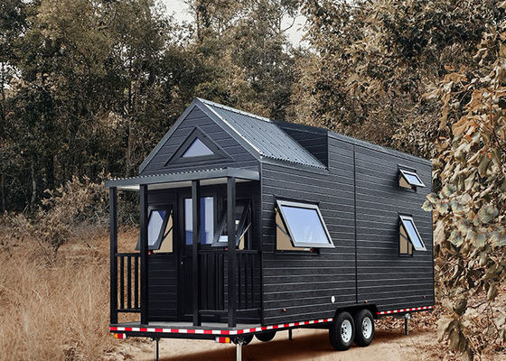 Une petite maison à roulettes, une petite maison à roulettes.