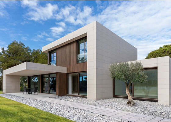 Villa préfabriquée de luxe de 4 chambres avec piscine | Maison en acier léger certifiée ICC-ES